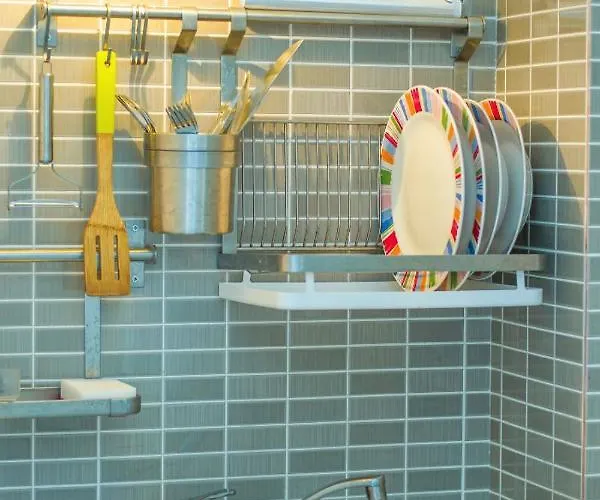 Gitonia - Islander's Collection